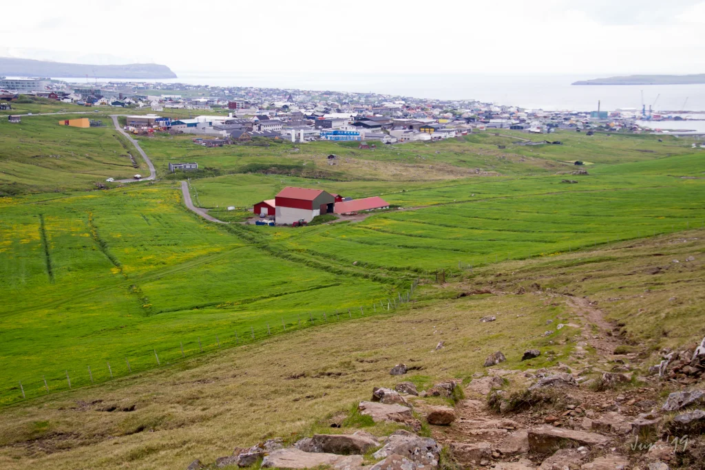 byrjan-t-rshavn-2019-06-18-torshavn---velbasta-ur-og-reynsm-li-001-img-0040-jpg