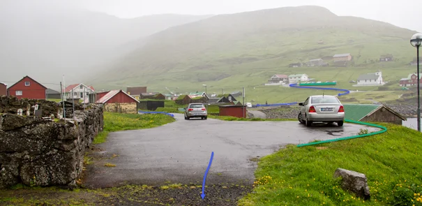 parking-starting-point-elduvik-oyndarfj-villagepath-1-png