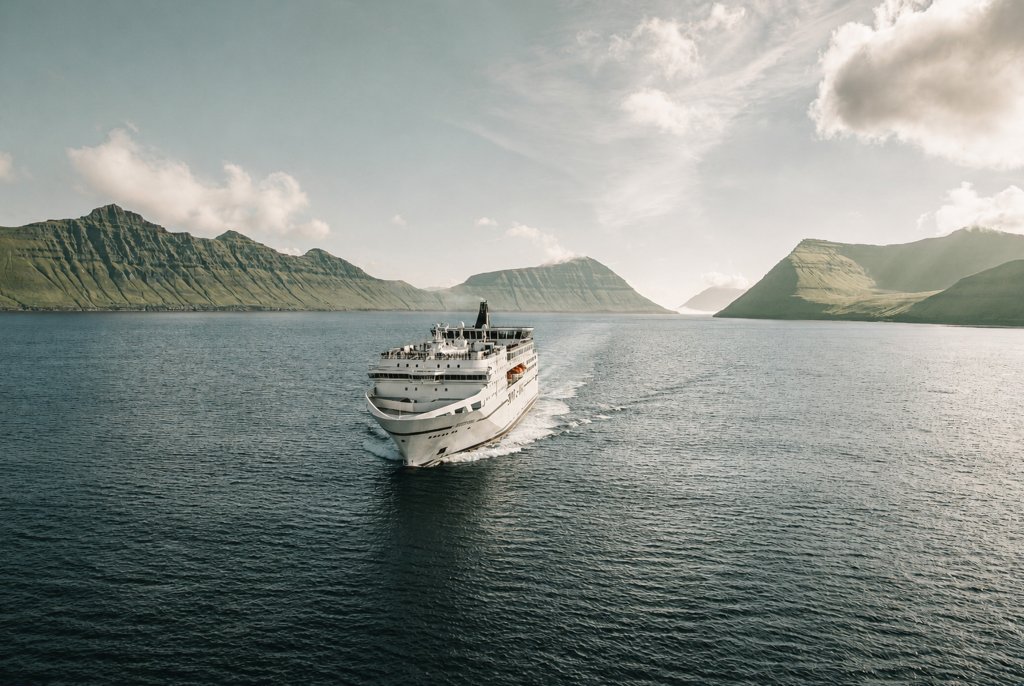 Norrøna boat