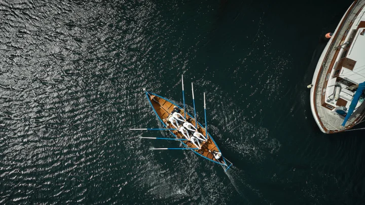 Faroese rowing at Varmakelda