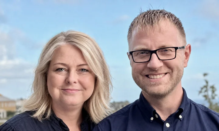 Javnaðarflokkurin 100 år - Reyði tráðurin